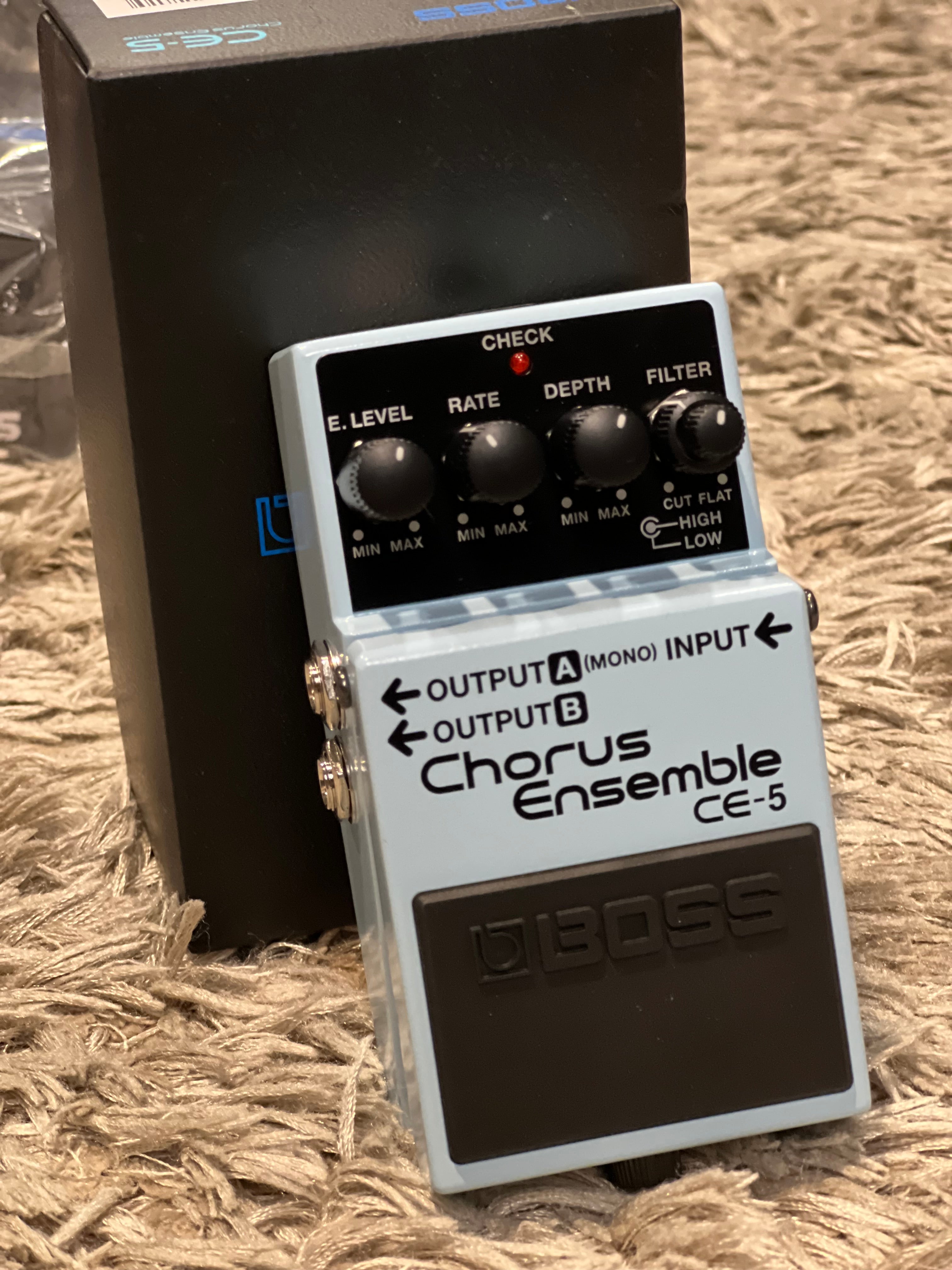 Boss CE-5 Stereo Chorus Ensemble Pedal – nafiriguitar.com