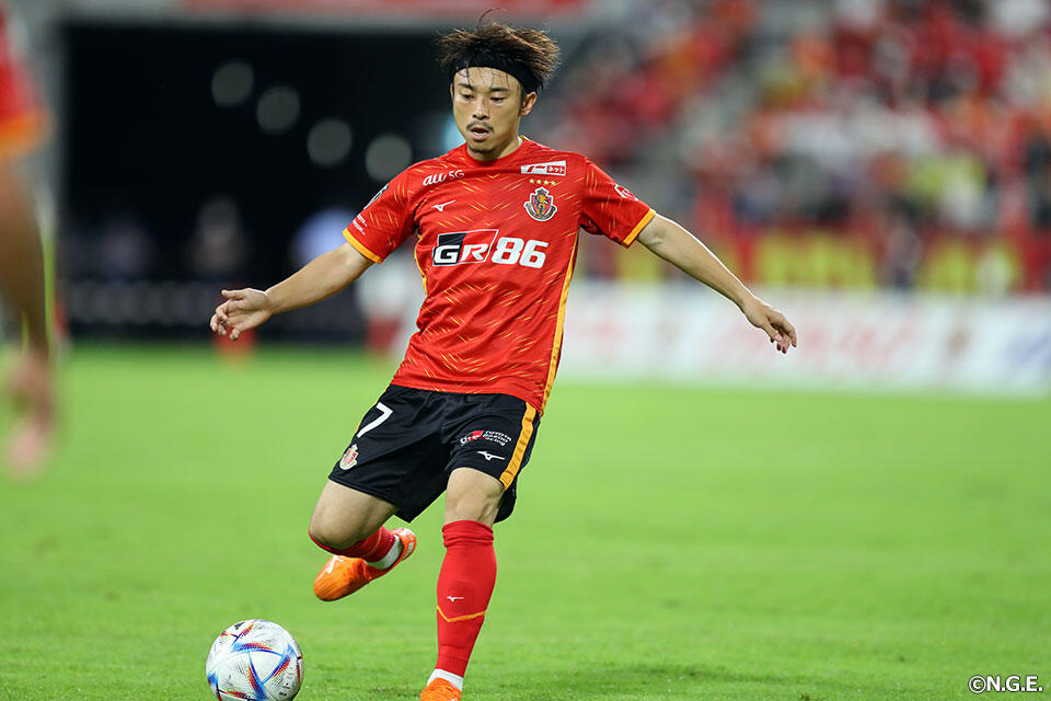 阿部浩之 | 選手・スタッフ | チーム | 名古屋グランパス公式サイト