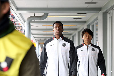 オフィシャルグッズ売店】豊田スタジアム開幕戦にあわせて、新商品が