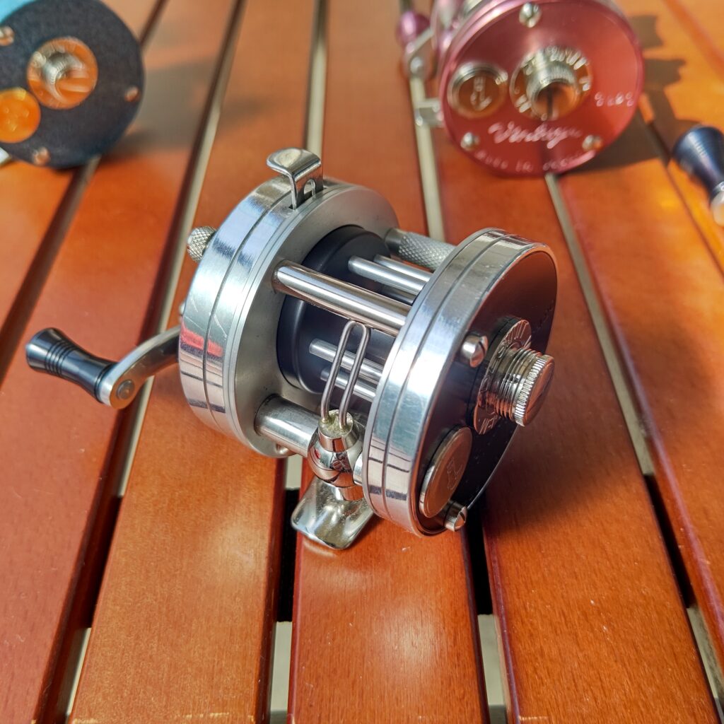 おしゃれなベイトリール五十鈴工業BC420sss | なきぶろぐ