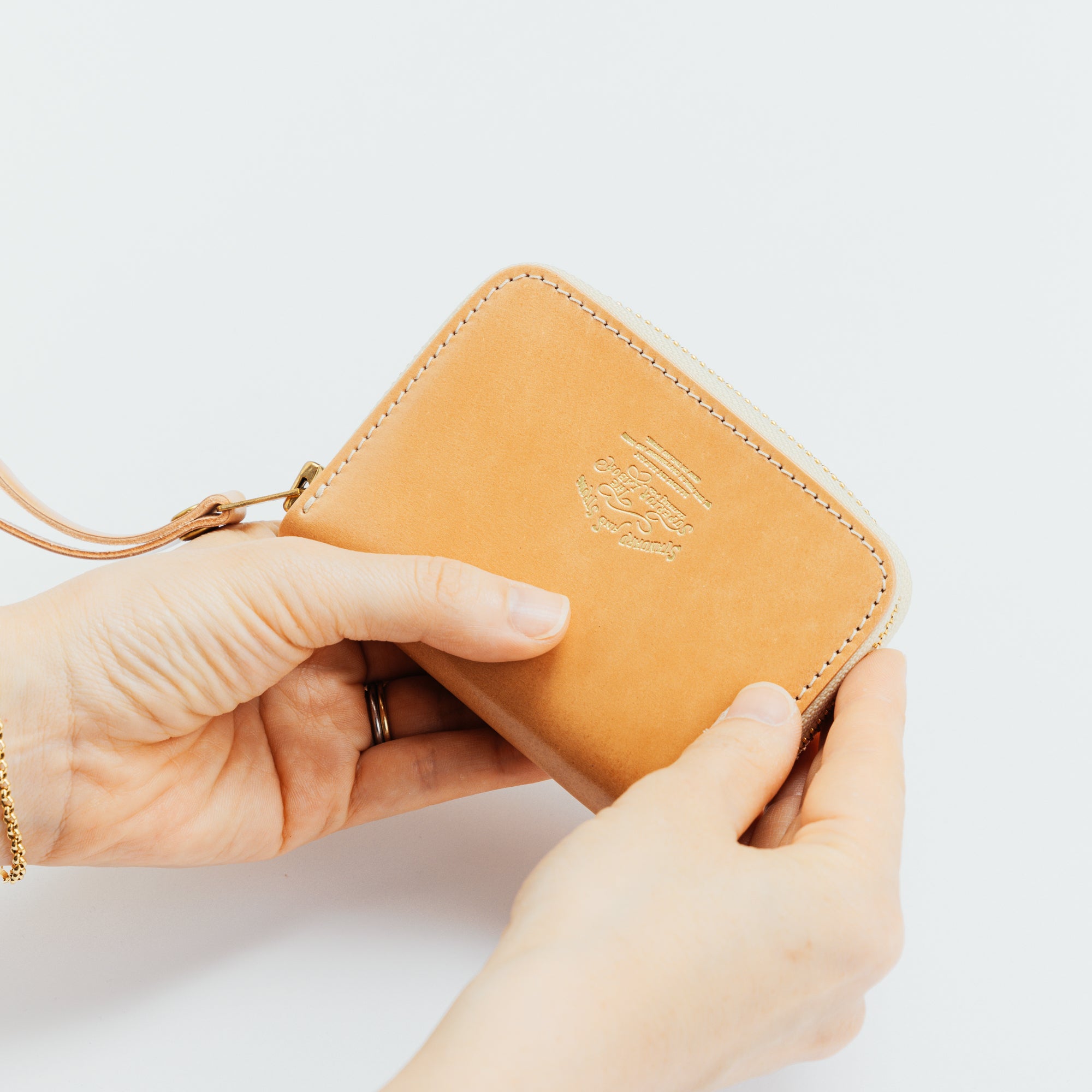 SL0193 cordovan zip small wallet