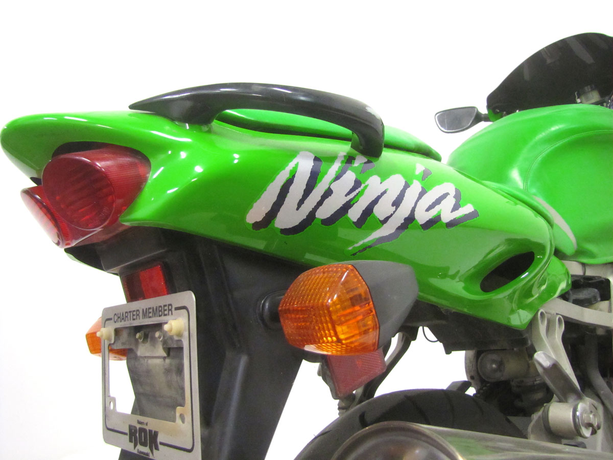 1998 Kawasaki ZX9R Ninja - National Motorcycle Museum