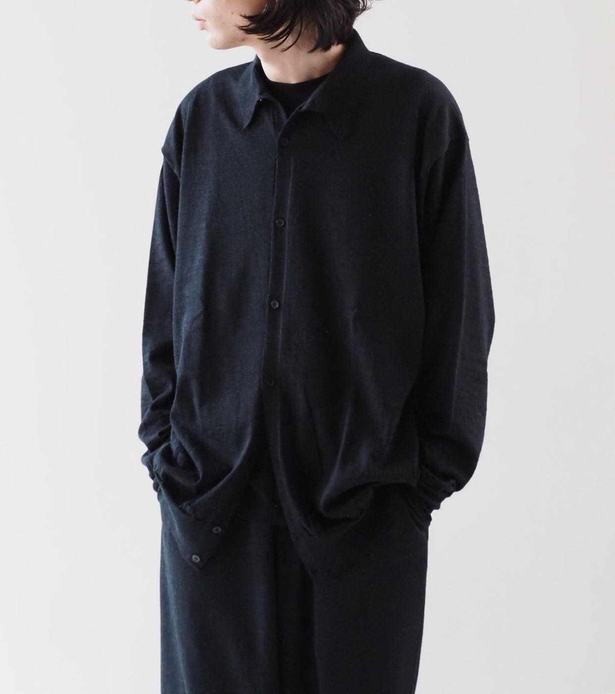 COMOLI ウール 衿つき カーディガン , Charcoal – Navyblue