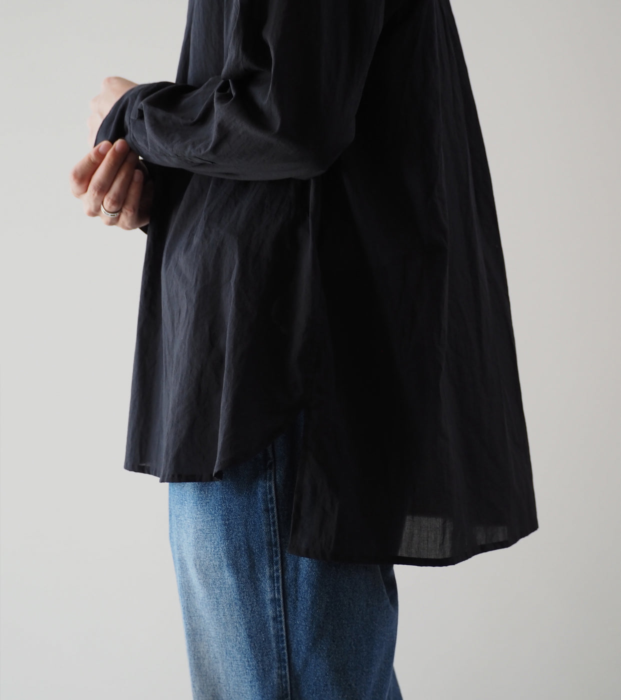 MAATEE＆SONS プル オーバー シャツ , Black – Navyblue