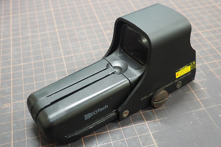 GG&G Quick Action Batt Latch】実物 EOTech 552.A65 のバッテリー