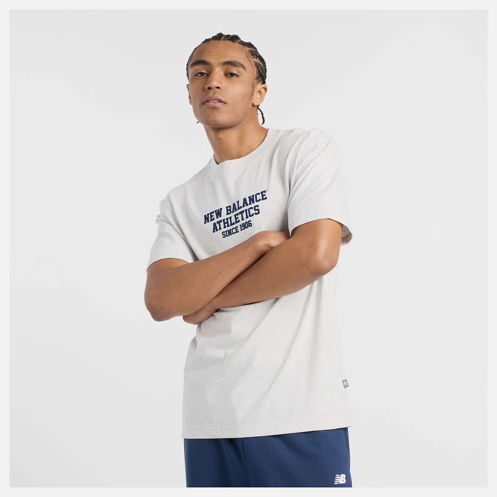 NB公式アウトレット】 Varsity グラフィックショートスリーブTシャツ