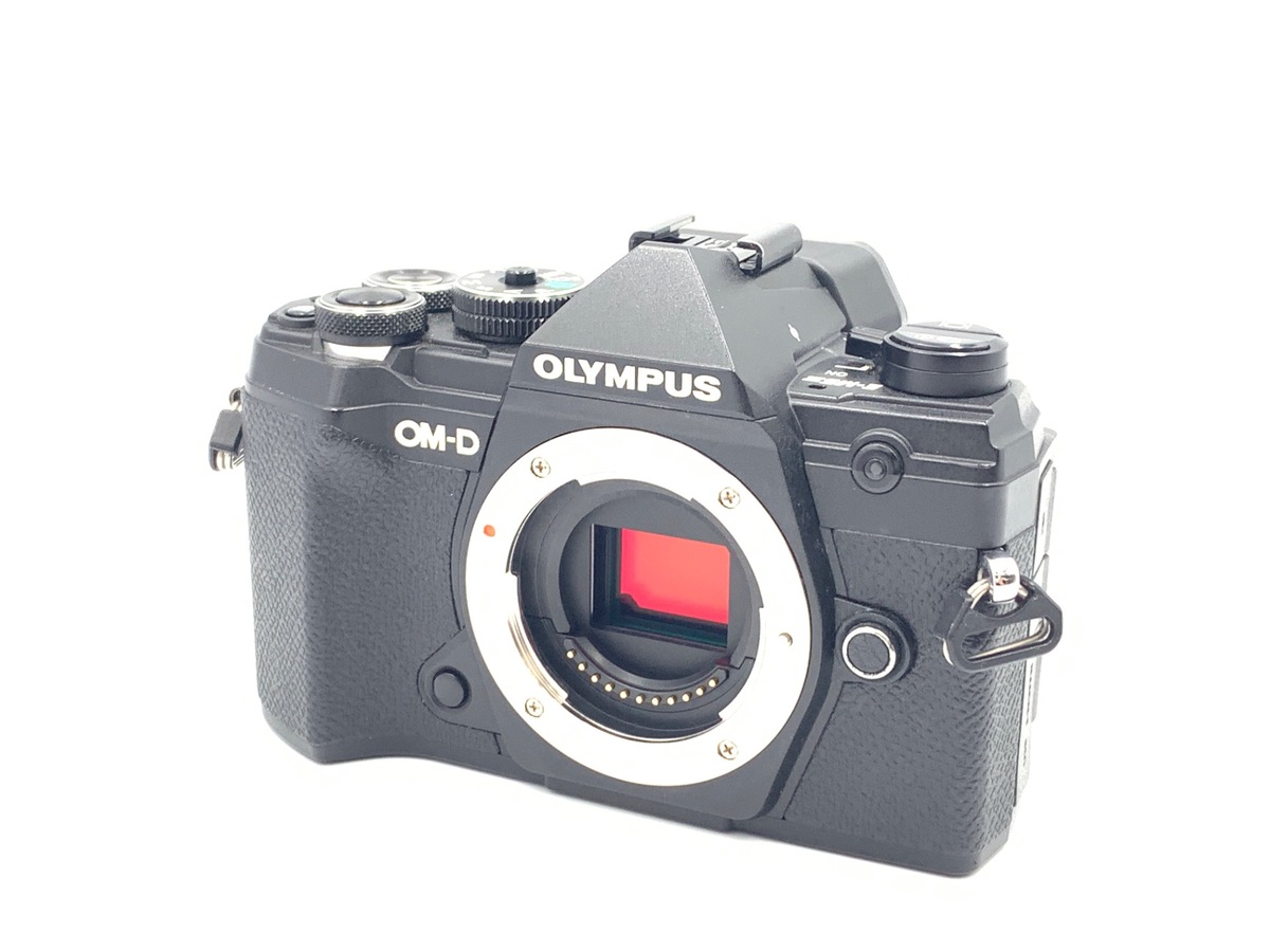 オリンパス OM-D E-M5 シルバー 12-50mmEZ レンズキット Olympus OM-D