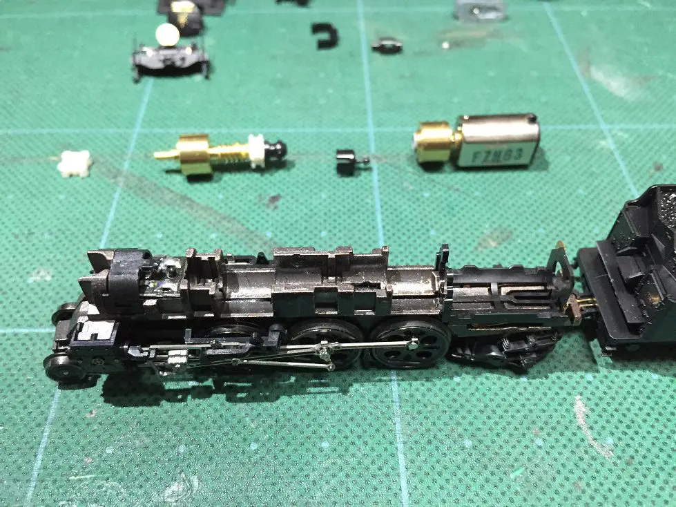 C57 180号機・門デフが 入線です。 TOMIX 2007 | NGaugeJP - 横濱模型