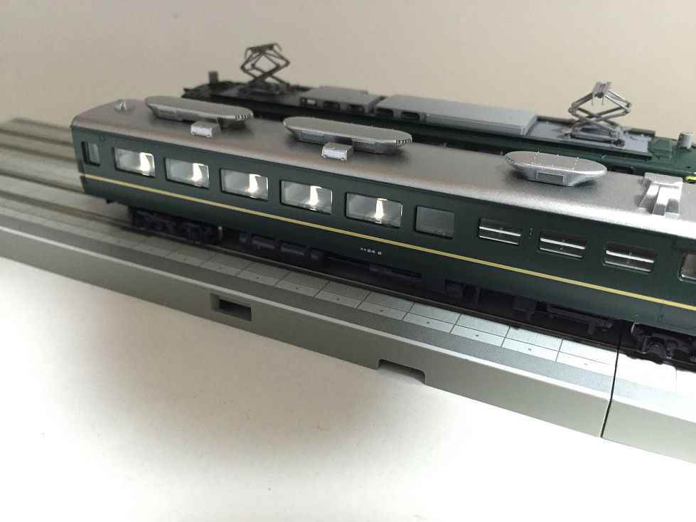 24系客車（特別なトワイライトエクスプレス）入線です。 TOMIX 98955