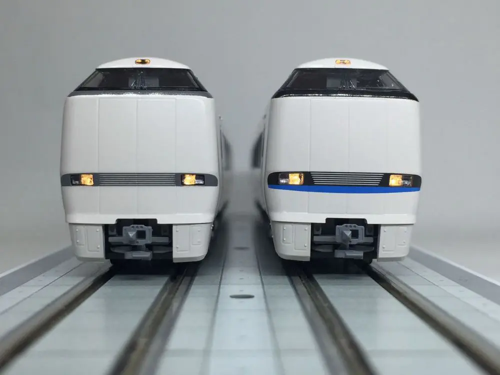 683系「サンダーバード」リニューアル車 入線(^^♪ KATO 10-1391/10