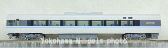 683系4000番台「サンダーバード」T48編成が入線です。 KATO 10-1747