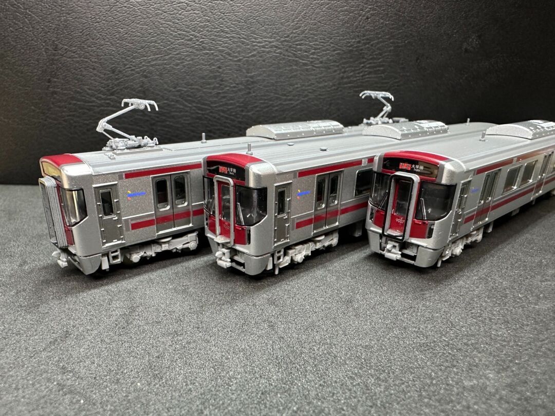 ポポンデッタ】Nゲージモデル 西日本鉄道9000形の塗装サンプル （試
