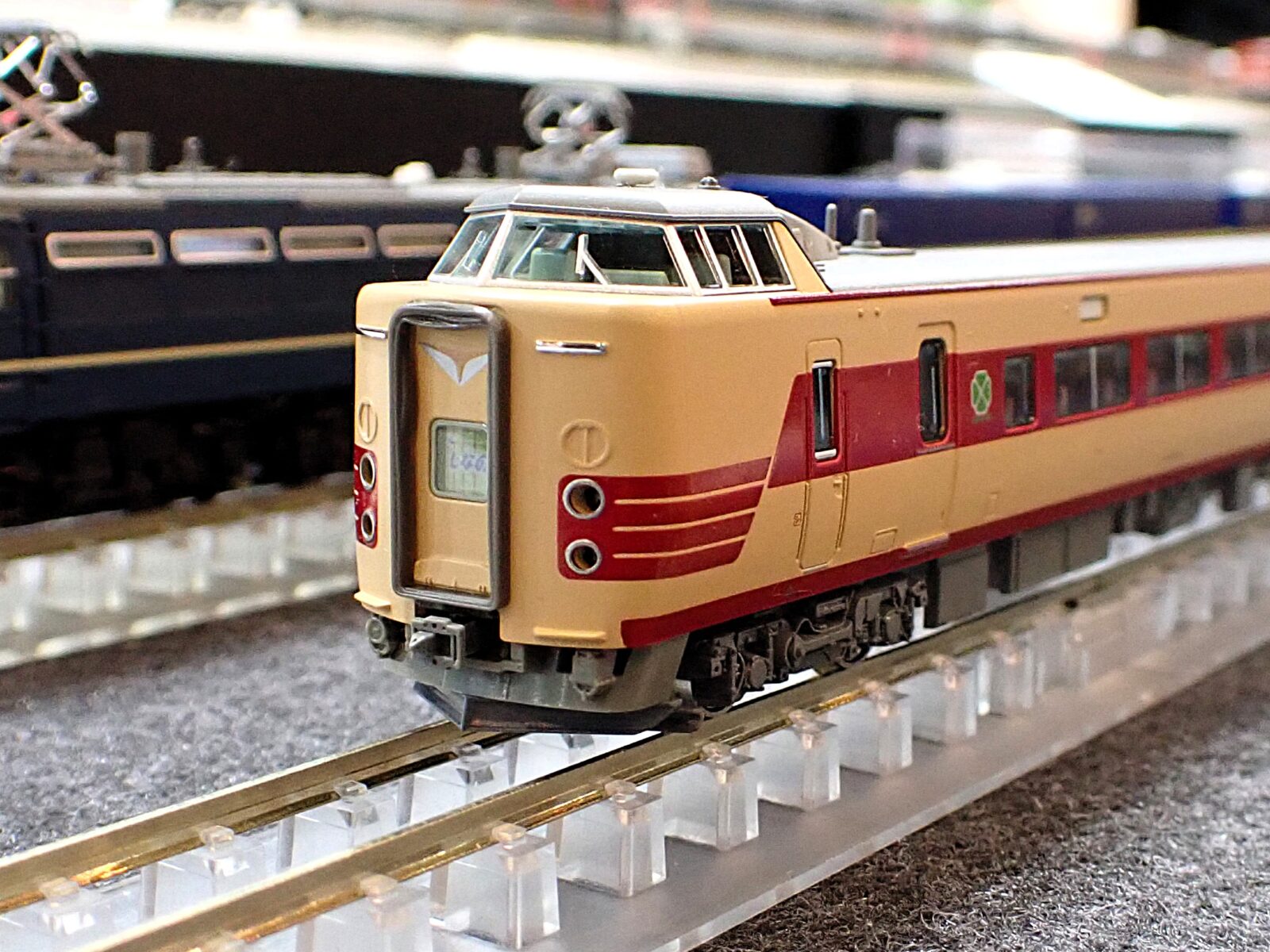 381系「しなの」（JR仕様） 3両増結セット 品番：10-2038 鉄道模型