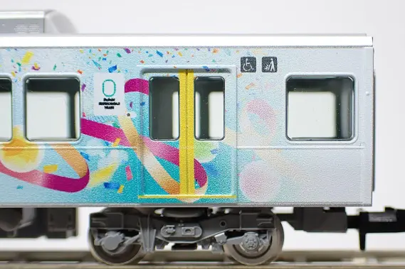 323系クモハ322形（JR WEST Parade Train）が入線しました。 TOMIX