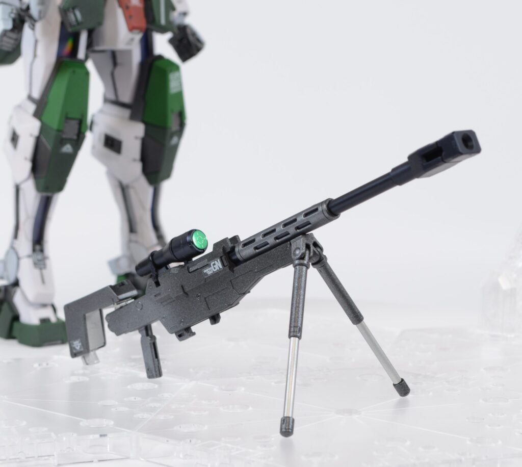 MGデュナメスを塗装して完成、ポージングやギミックを画像確認