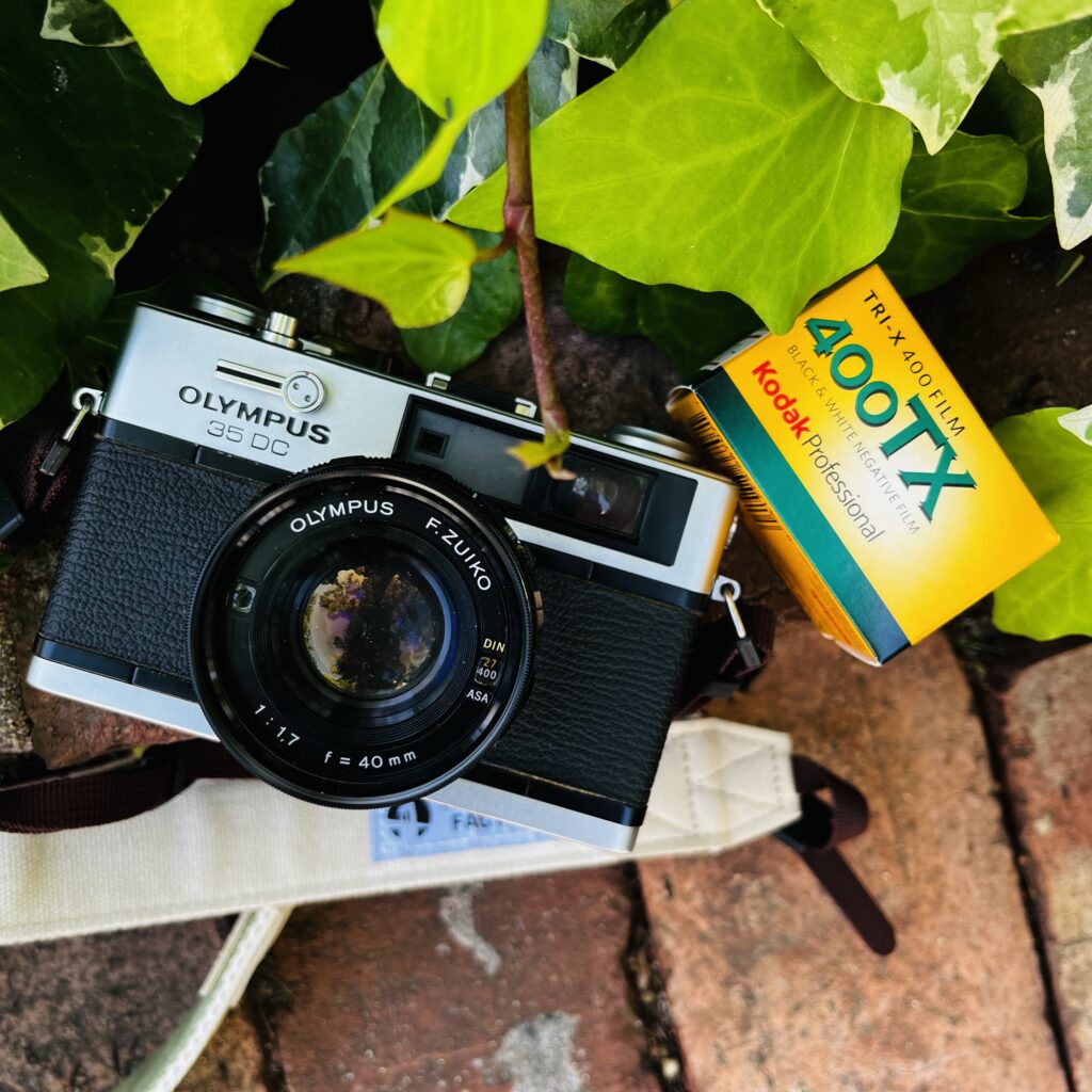 オリンパス35DCでモノクロフィルム撮影【作例あります】