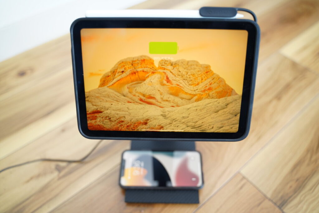 iPad mini 6のマグネットスタンド「PITAKA MagEZ Charging Stand