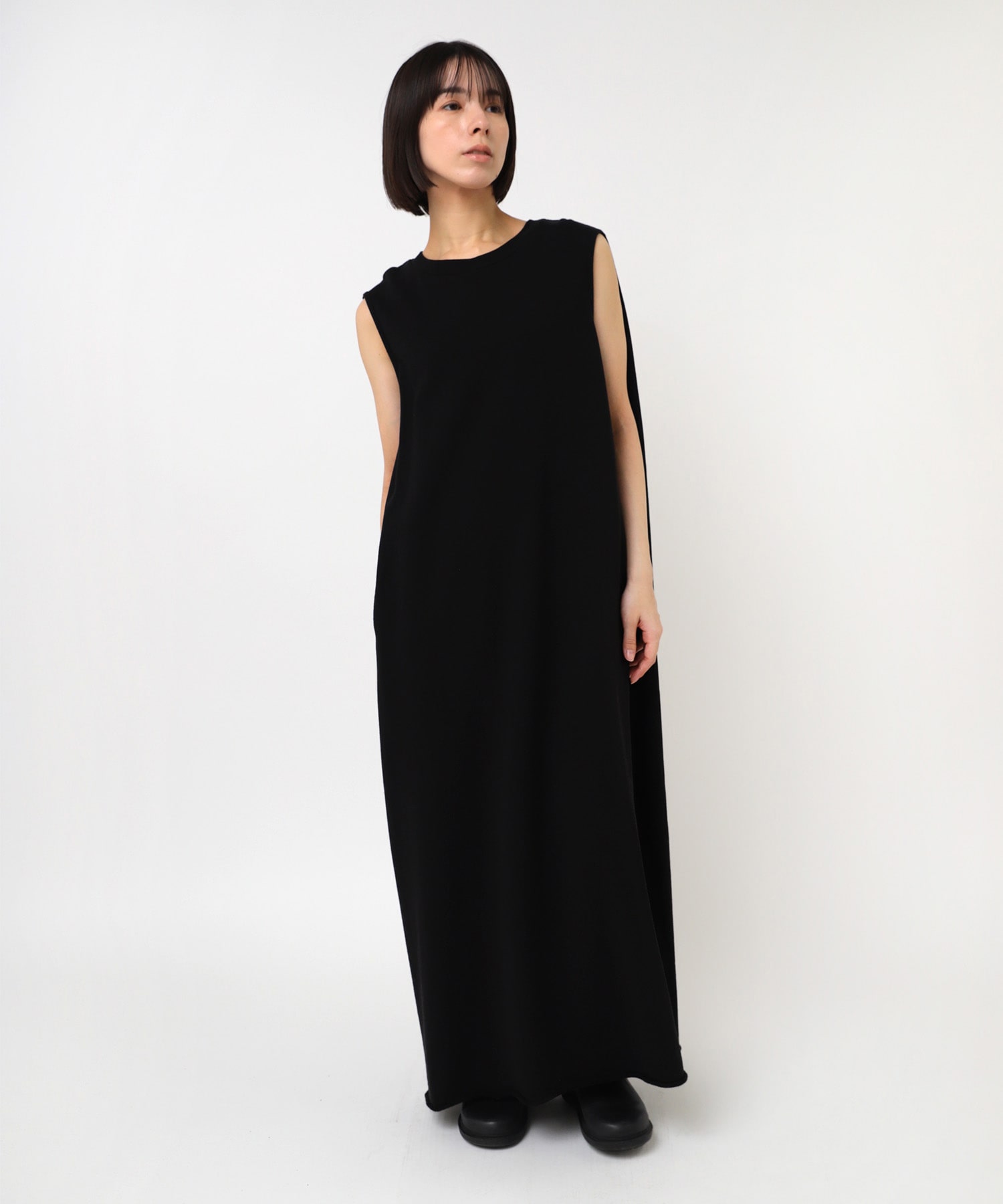 D1681 ヴィンテージミニ裏毛タックデザインワンピース(F クロ