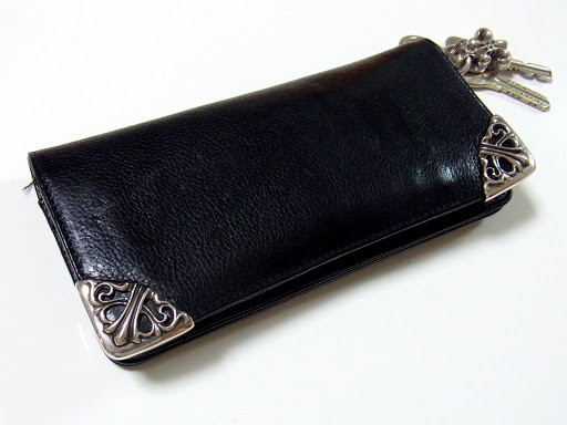 クロムハーツのウォレット シングルフォールドが解れる！！