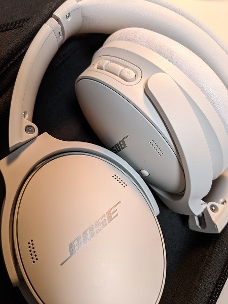 山田祥平のニュース羅針盤(303) ボーズのNCヘッドホンが物語る「変わら