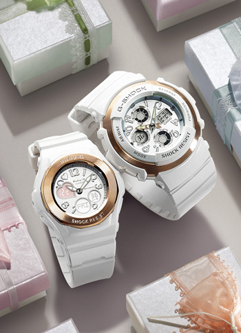 カシオ、クリスマス向けペアウオッチ2010年モデル - 裏蓋に「天使と