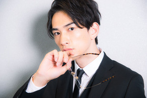 プレゼント】映画『PRINCE OF LEGEND』出演、塩野瑛久サイン入りチェキ