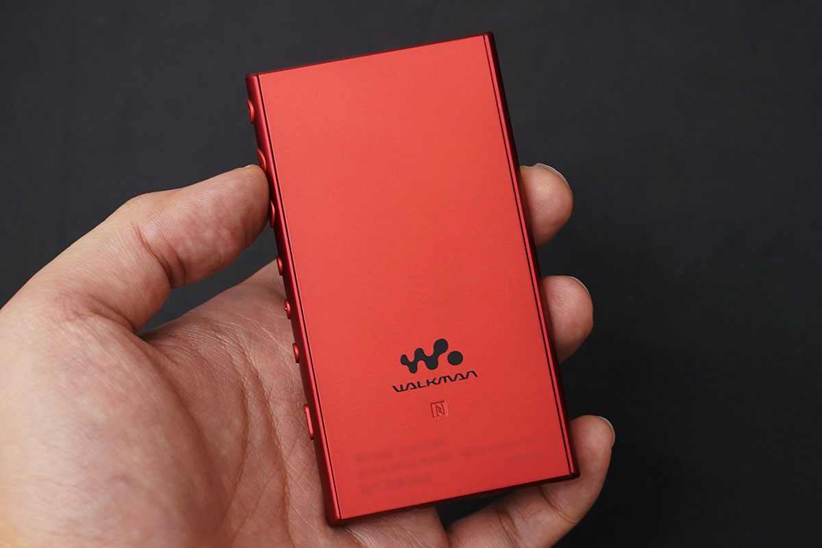 ソニー、ストリーミングも聴ける新ウォークマン「A100」 - Android搭載