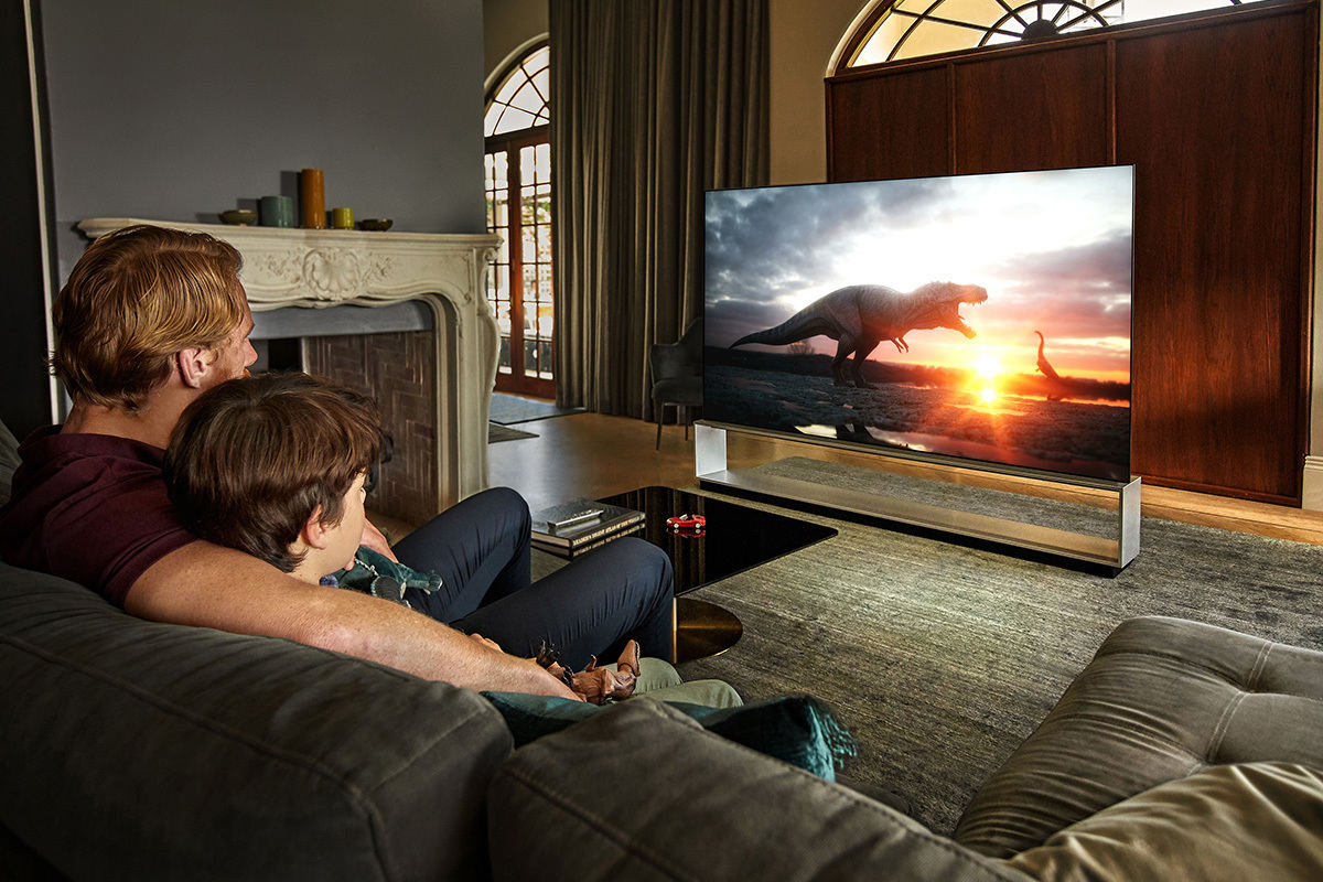 LG、世界最大88V型の8K有機ELテレビ「ZXシリーズ」 - 8K TV初の77V型も