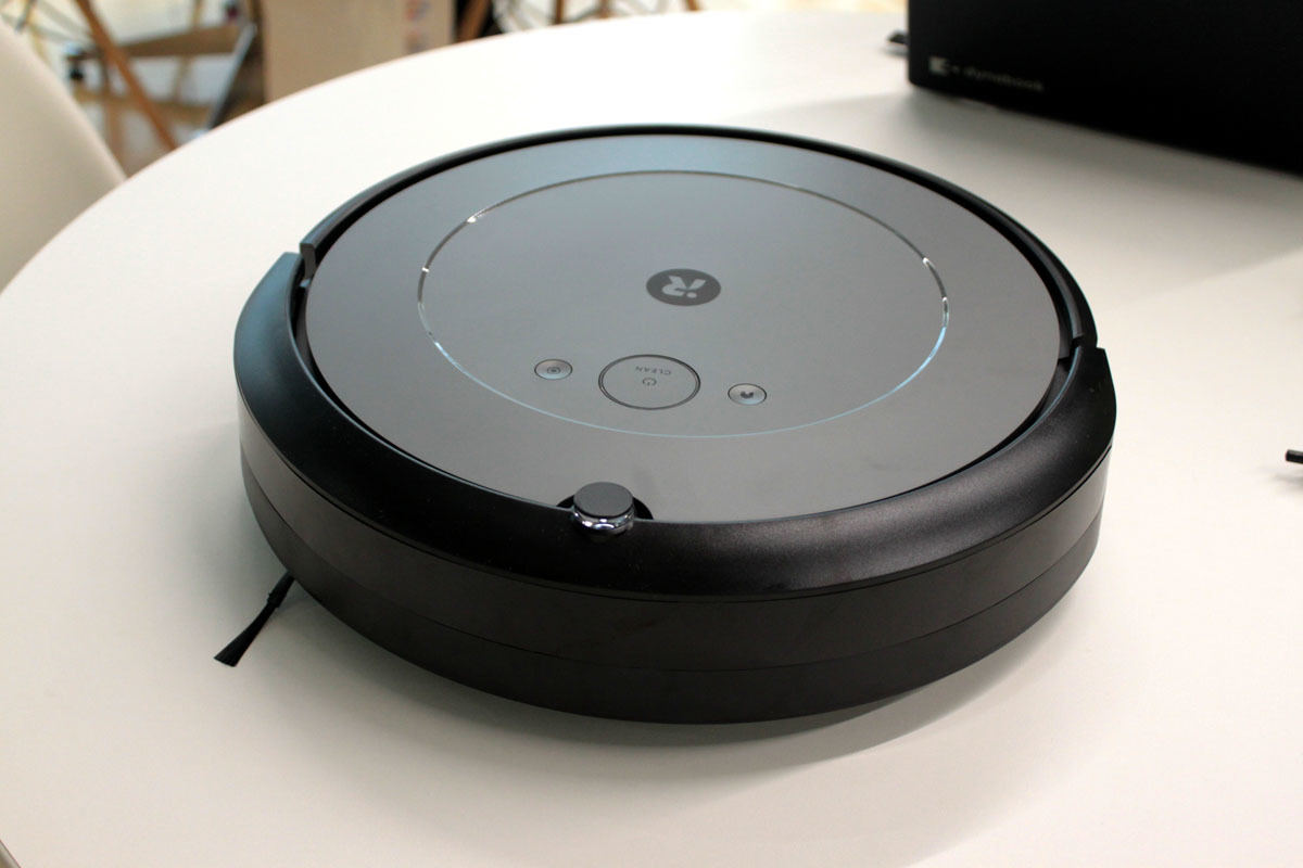 ルンバ新モデル「i2」が39,800円で登場！ 性能向上でロボット掃除機