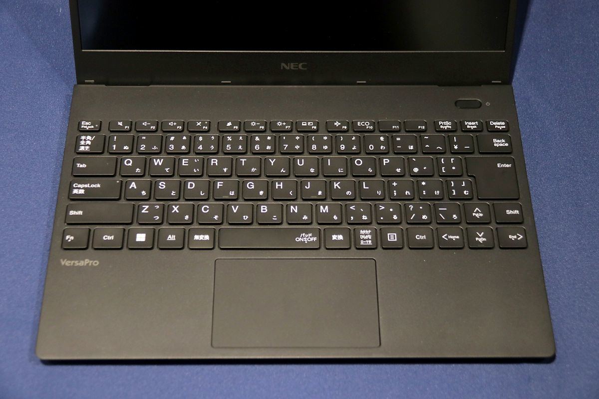 NEC、画面サイズを拡大した14型・13.3型のビジネスモバイルノートPC