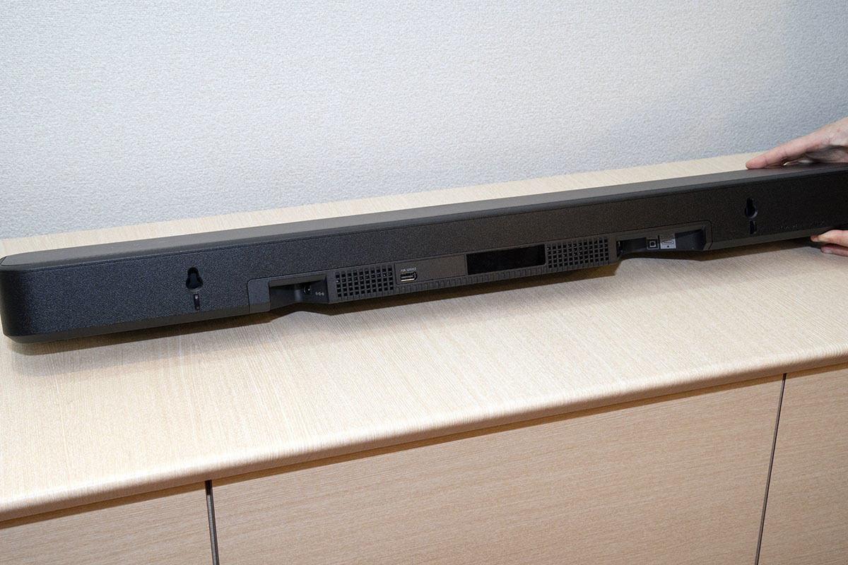 ソニー、幅80cmの一体型サウンドバー「HT-S2000」アプリ操作にも新対応