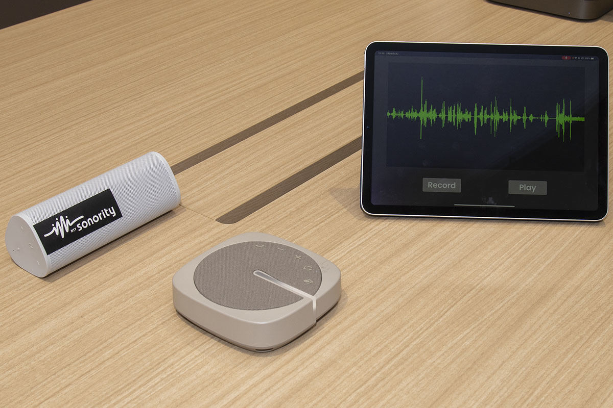 自分の声だけ届ける”マイク内蔵小型スピーカー「LinkShell」 - NTT特許