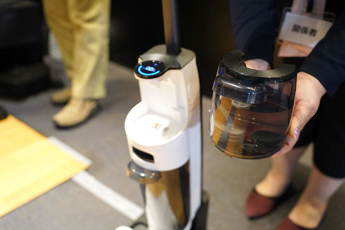 Roborock新ロボット掃除機は土田晃之さんお墨付き！ モップ洗浄・乾燥