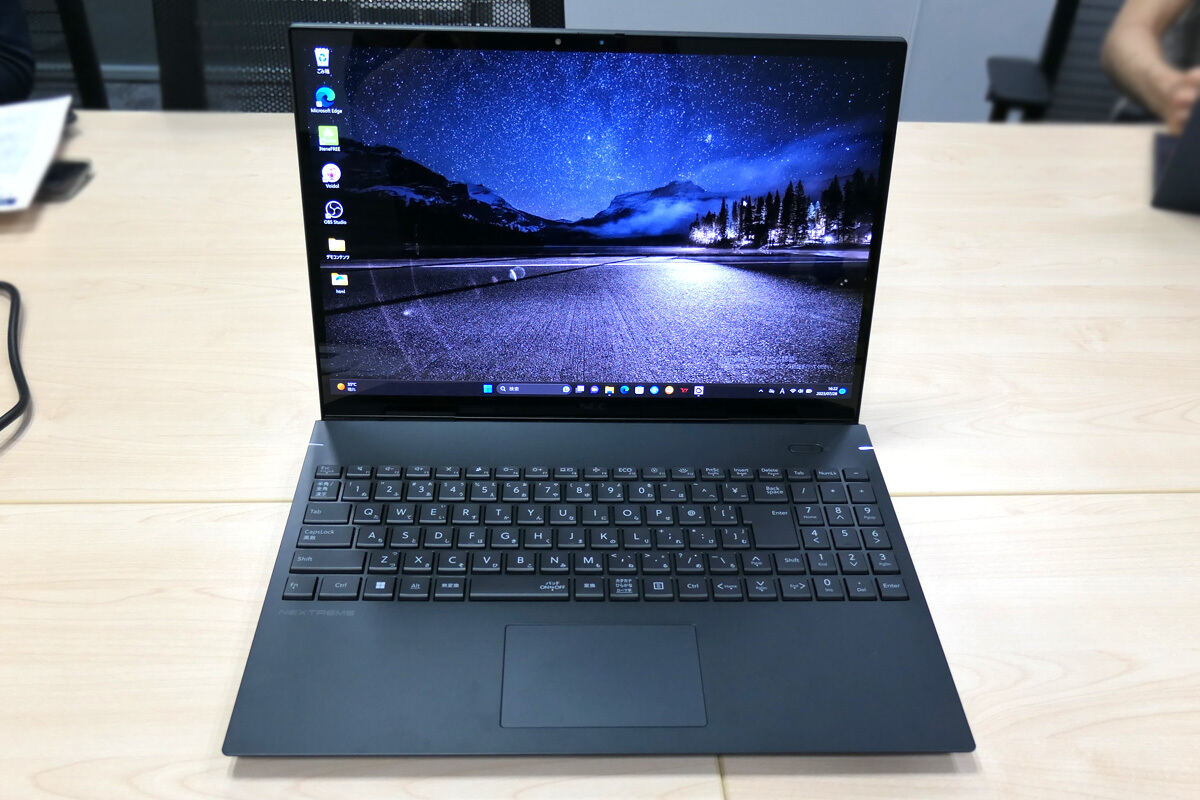 NEC、PC-98シリーズ40周年を記念した16型ハイエンドPC「NEXTREME