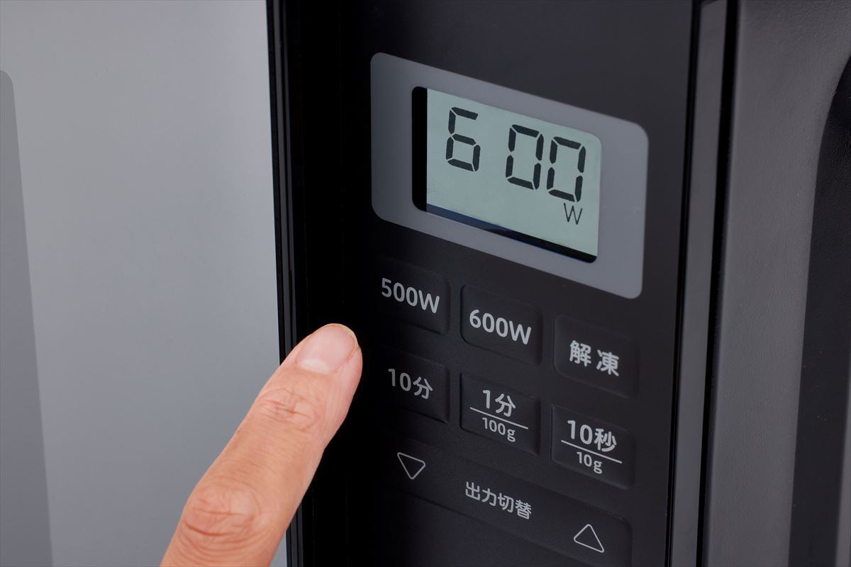 ビックカメラ、低出力でじっくり解凍する機能などを搭載した18L電子