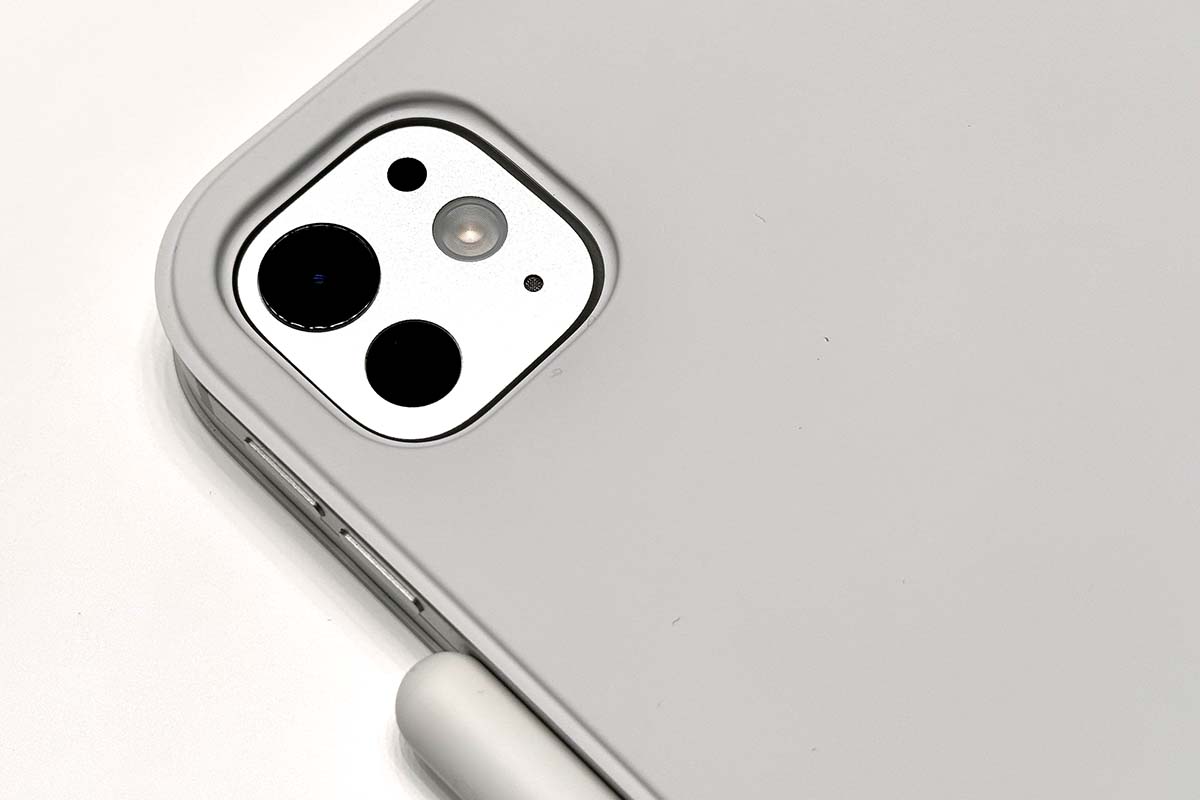 新Magic Keyboard登場でも尽きないiPad Proのジレンマ - 松村太郎の