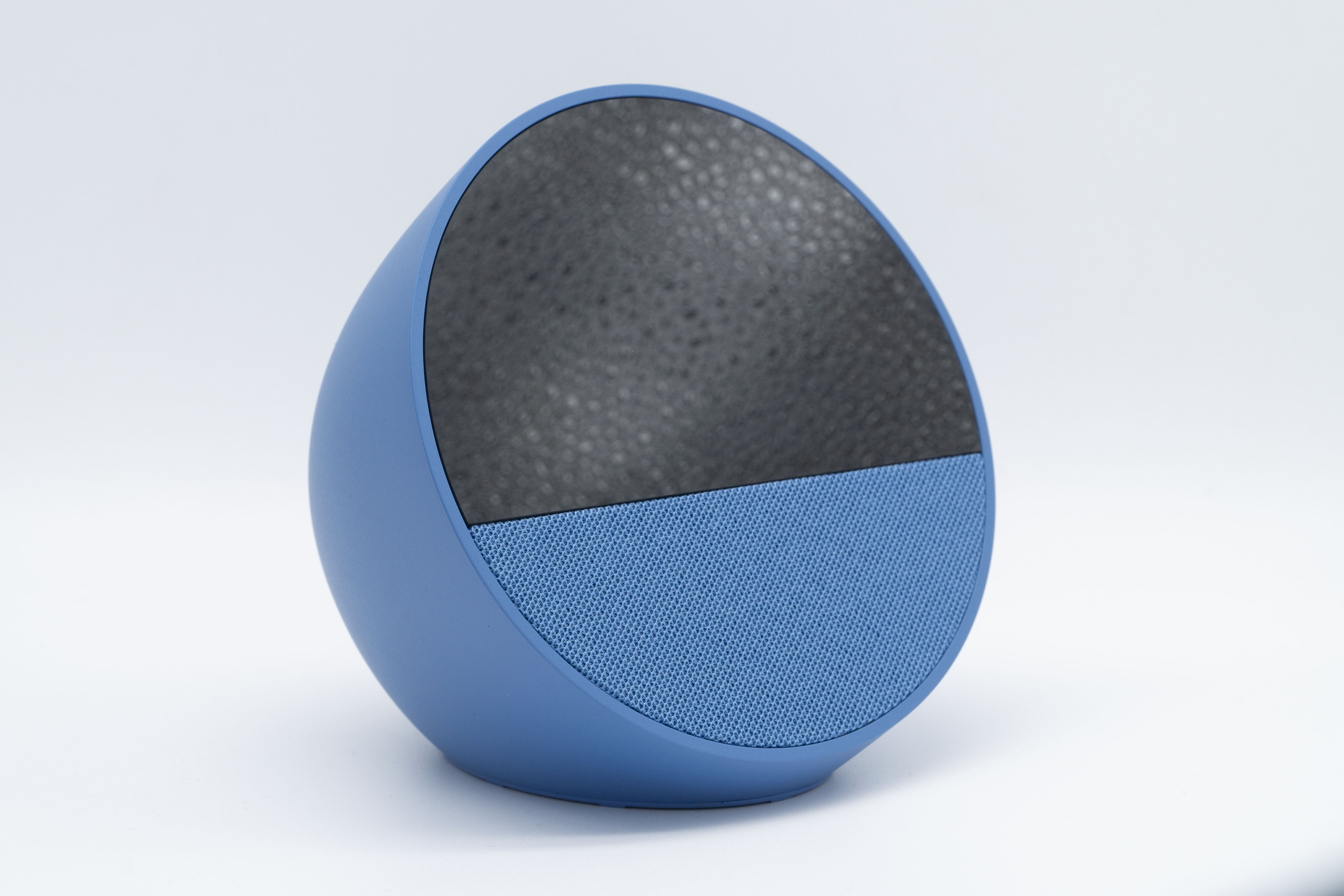 アマゾンの新しい「Echo Spot(2024年発売)」さっそく買ってみた | マイ