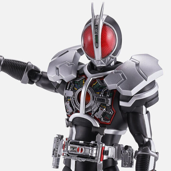 仮面ライダー555』仮面ライダーファイズ、アクセルフォームが真骨彫