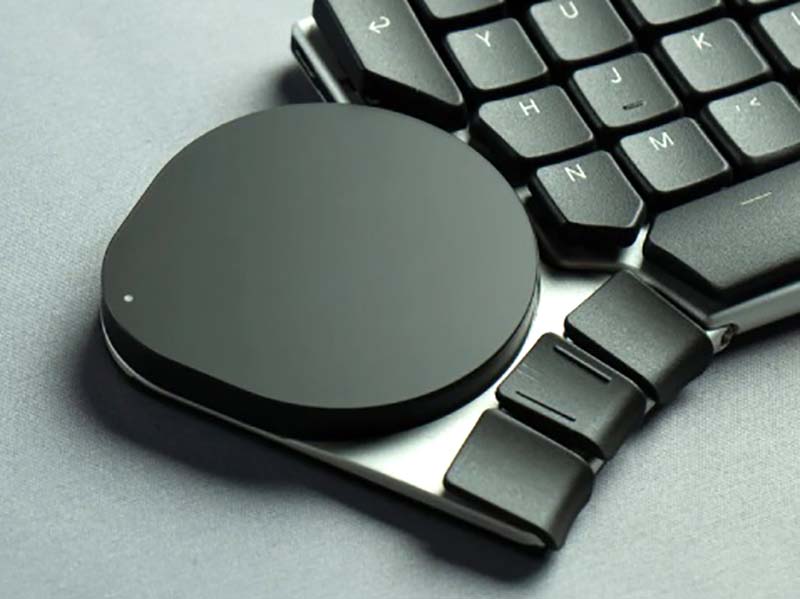 トラックボールも装着可能！ カスタマイズできる左右分割キーボード