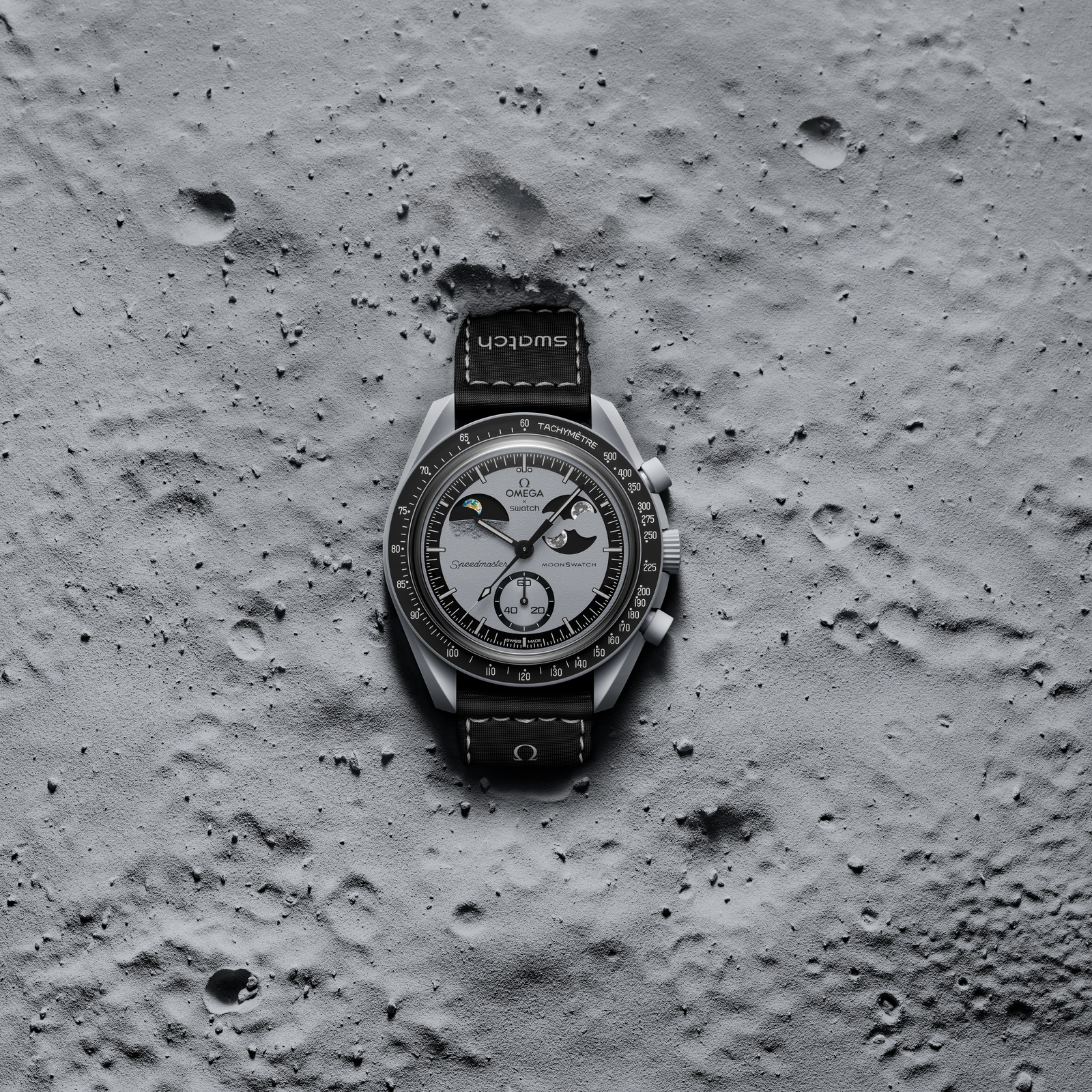 今度は「アースフェイズ」、ムーンスウォッチの新作が11月2日発売