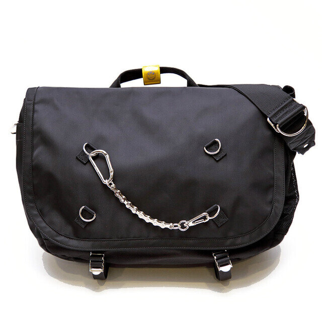 吉田カバン90周年、POTR「RIDE」に限定ブラックが登場──全7型を完全