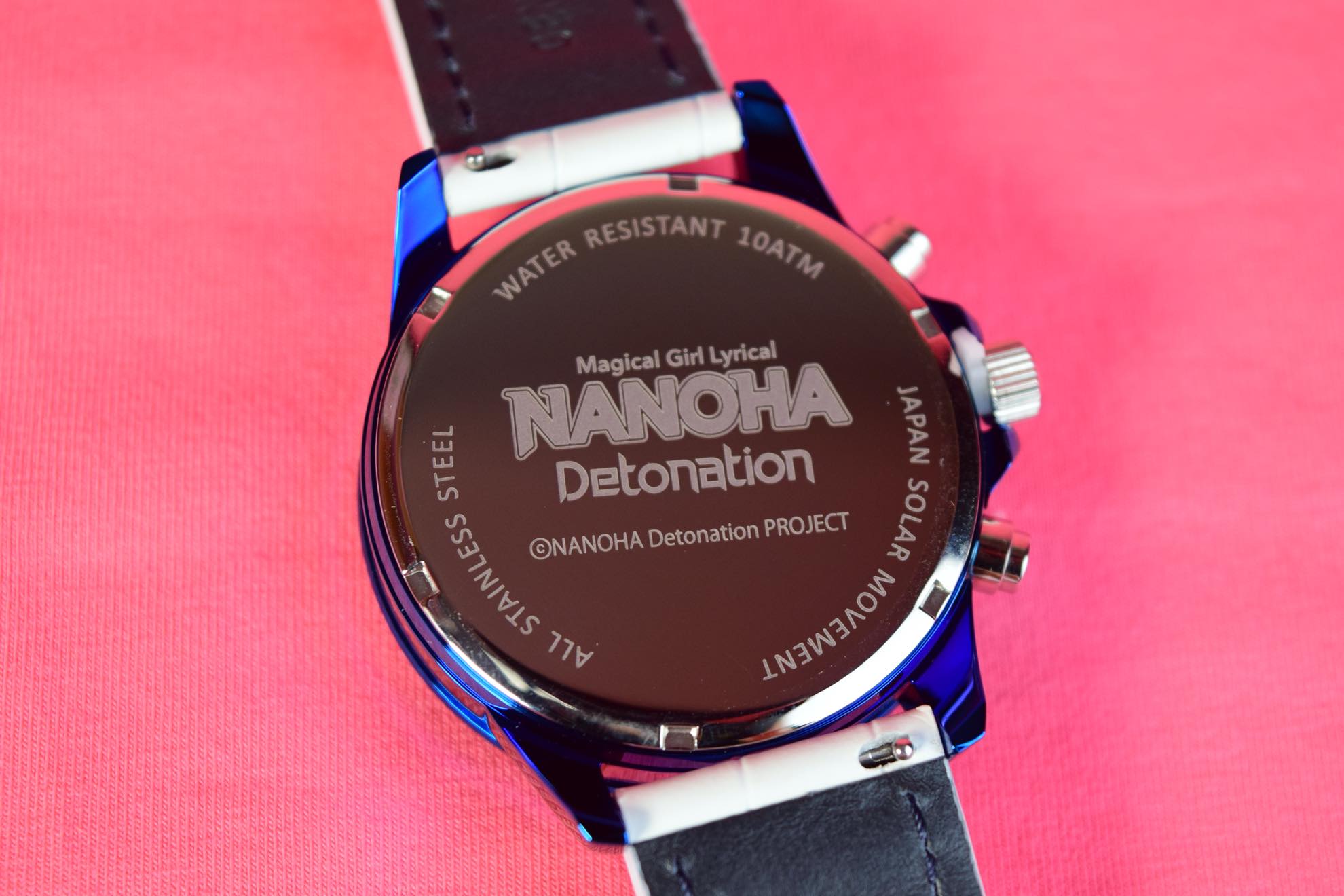 メタリックなデザインで個性的！『魔法少女リリカルなのは』から「高町