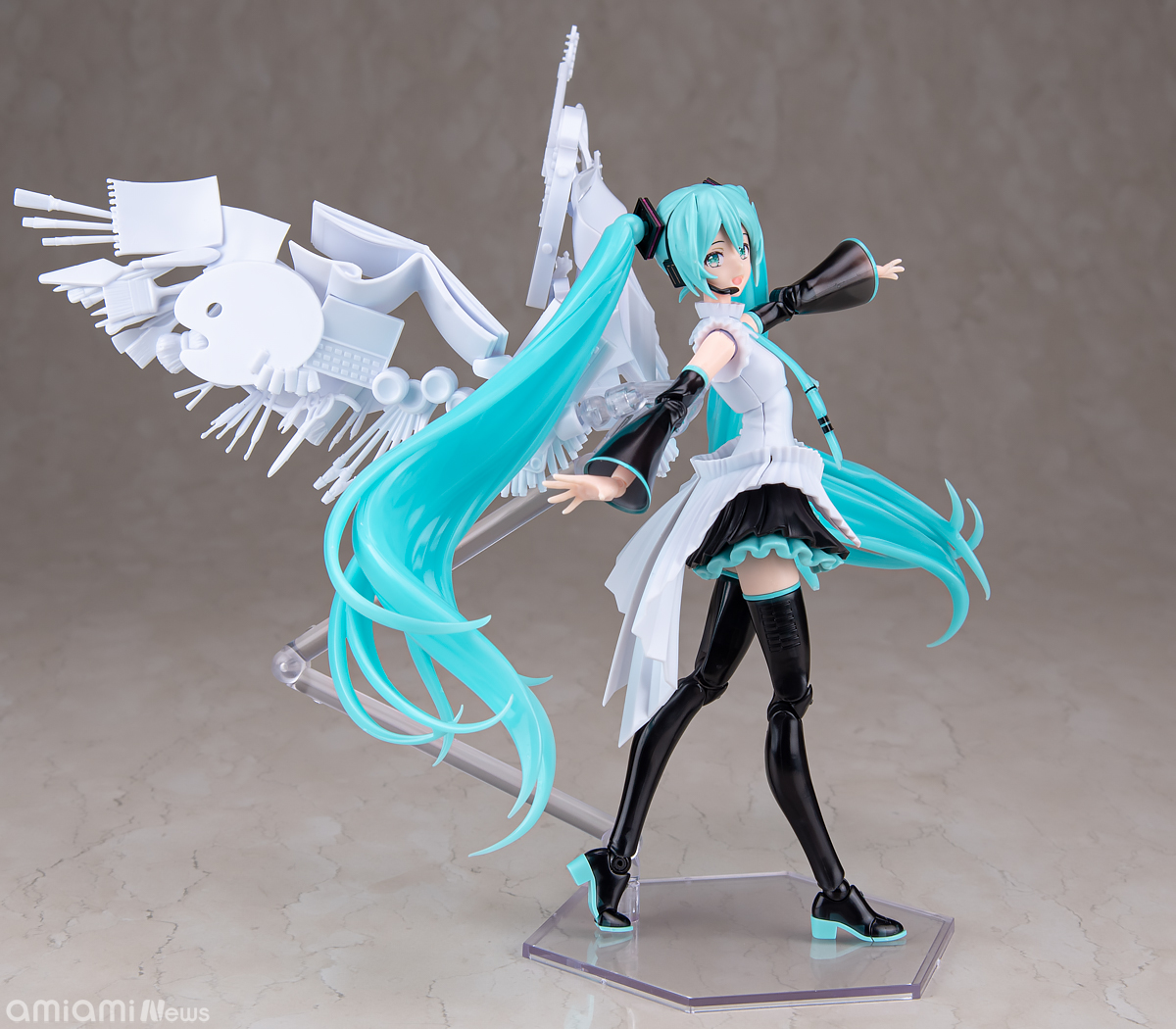 PLAMATEA 『キャラクター・ボーカル・シリーズ01 初音ミク』 Happy