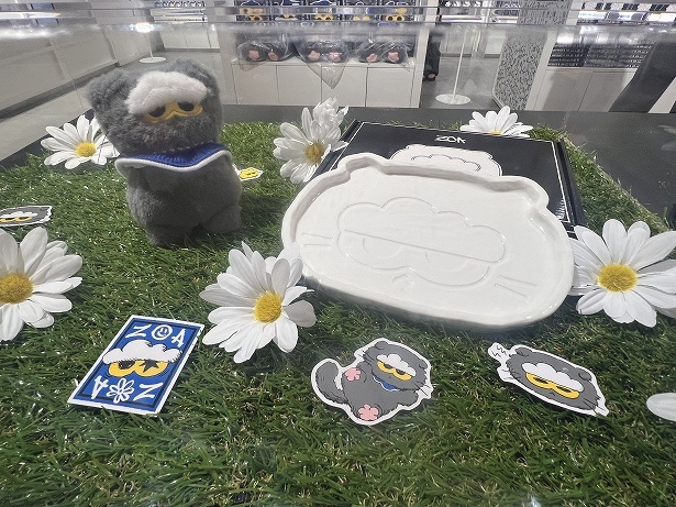 LINE FRIENDSとG-DRAGONがコラボ！「ZO＆FRIENDS」のPOP UP開催!!事前