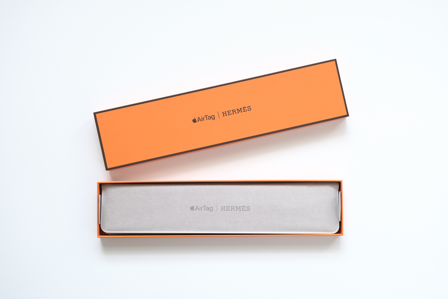 見つける天才！AirTagのエルメスバージョンはバッグチャームとしても
