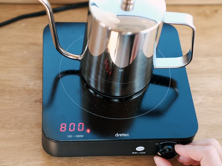 使って分かった】車中泊におすすめの電気調理器具はこれ！ドリテックの