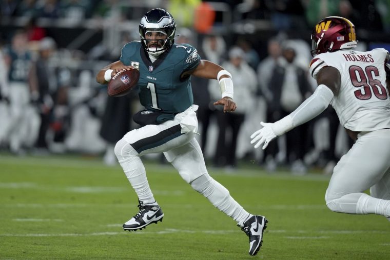 フィラデルフィア・イーグルスのジェイレン・ハーツ | NFL JAPAN.COM