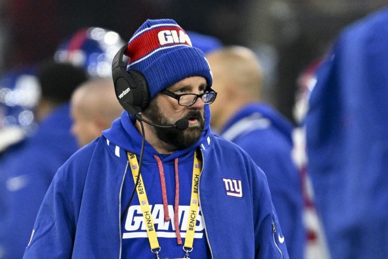 WRネイバーズの「軟弱」発言を受けて話し合いを行ったジャイアンツHC