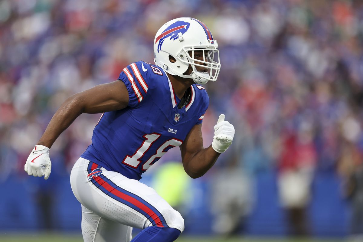 レイダースが2015年ドラフト1巡目で指名したWRクーパーと1年の再契約