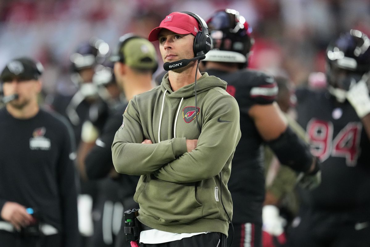 解雇の可能性を問われる3勝7敗のカーディナルスHCギャノン、「自分では